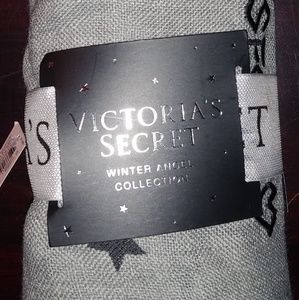 Victoria's Secret lightweight knit scarf